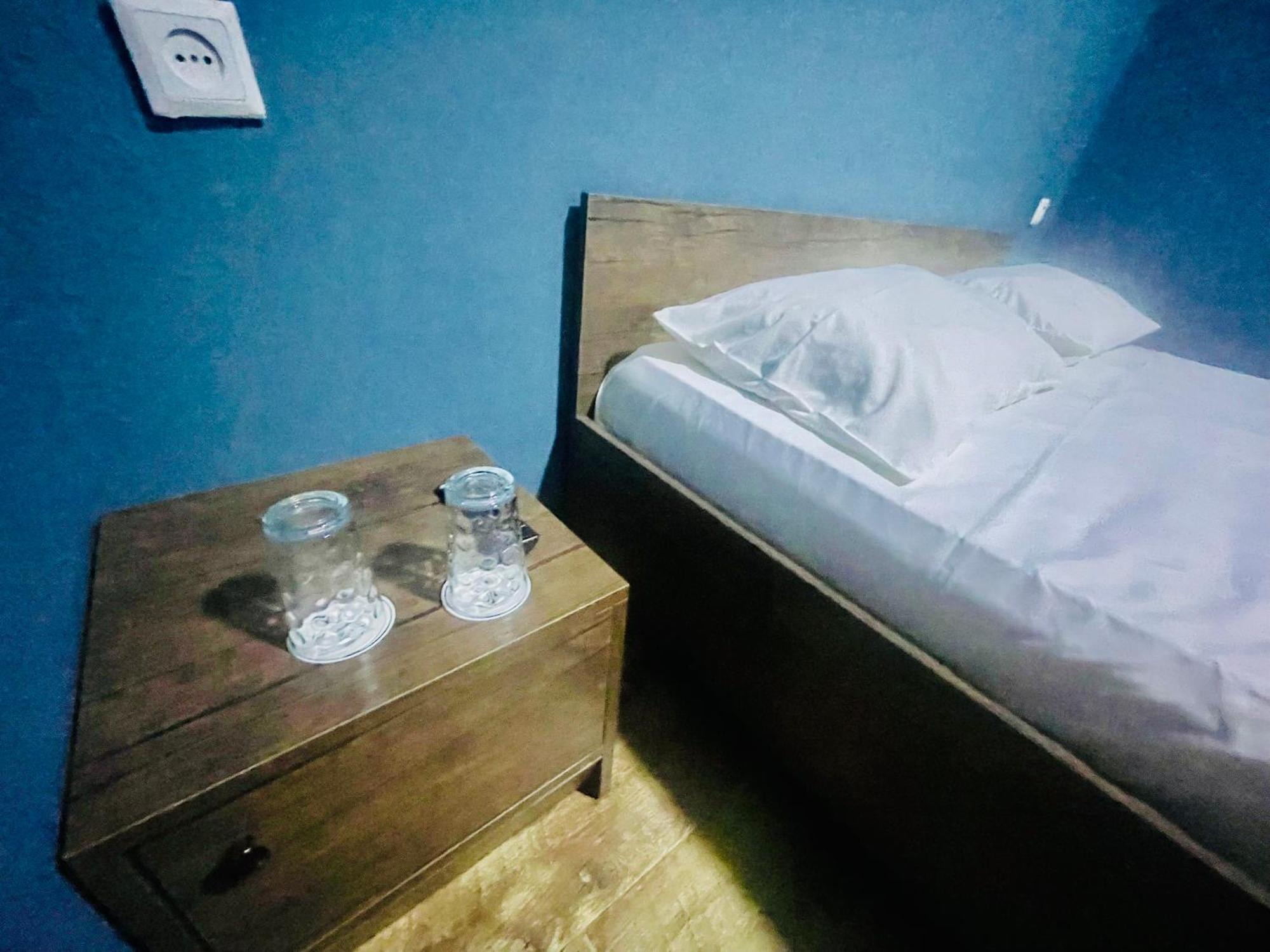 Hotel Klarastan Bon Voyage Tiflis Dış mekan fotoğraf