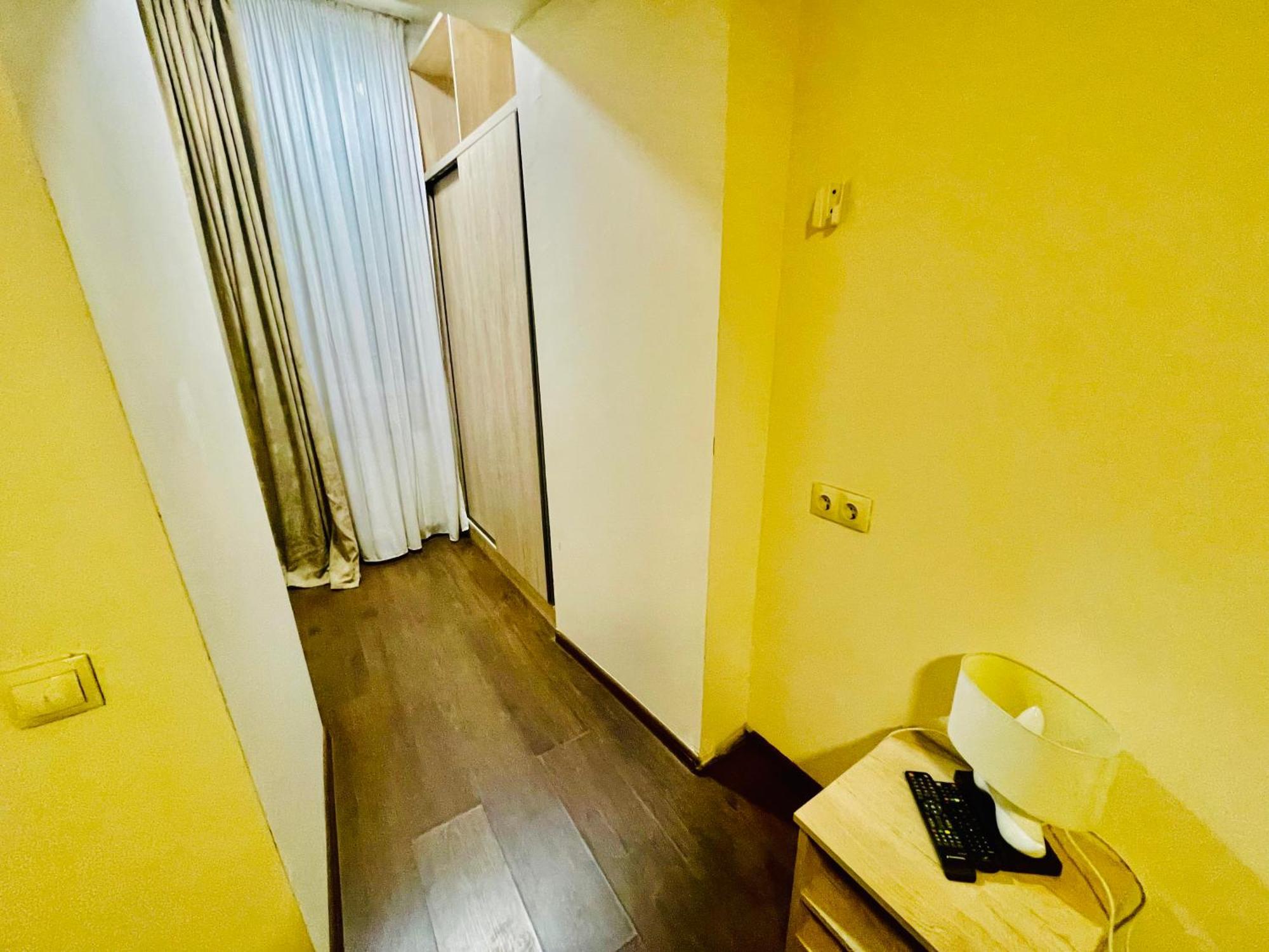 Hotel Klarastan Bon Voyage Tiflis Dış mekan fotoğraf