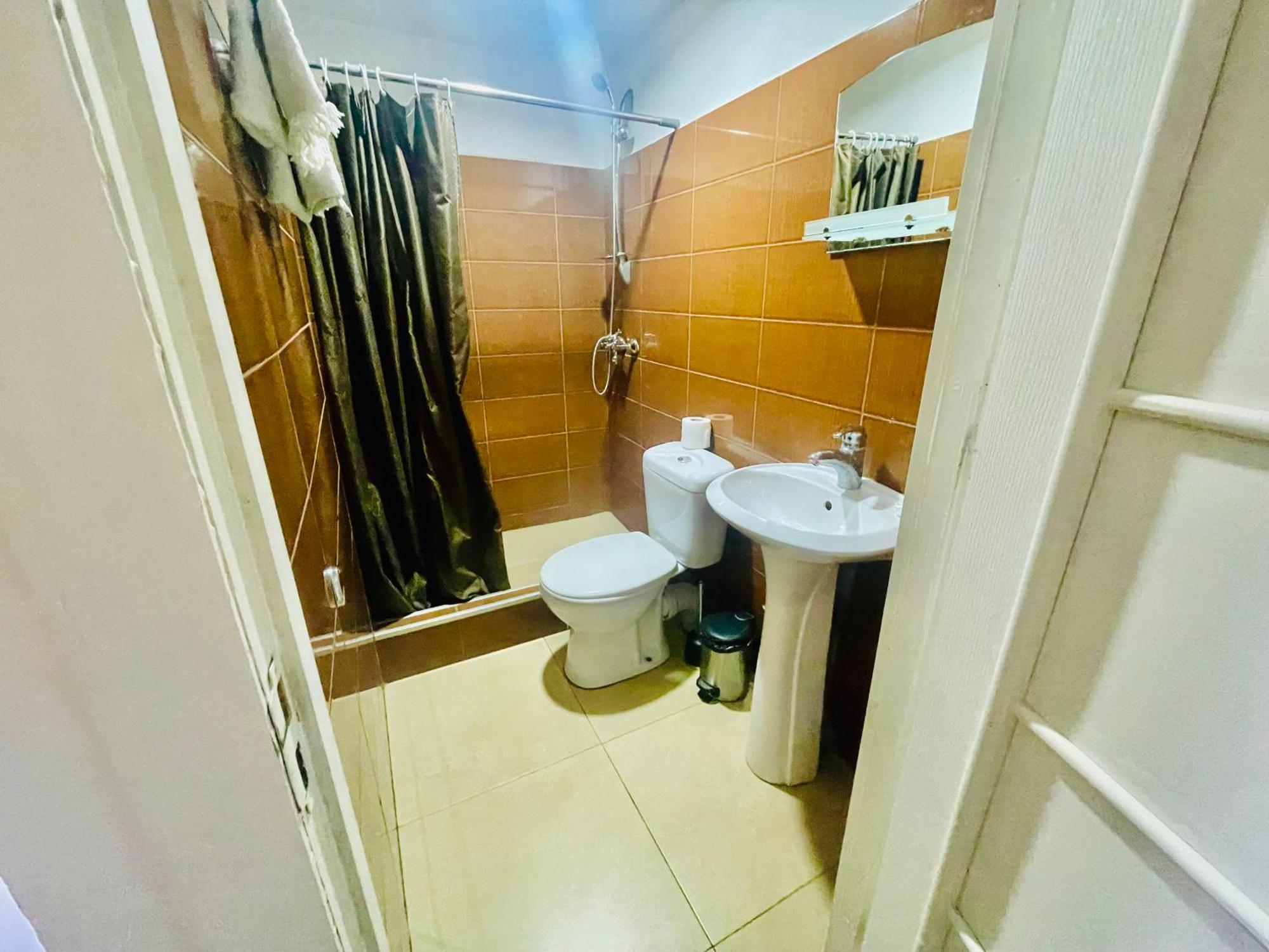 Hotel Klarastan Bon Voyage Tiflis Dış mekan fotoğraf