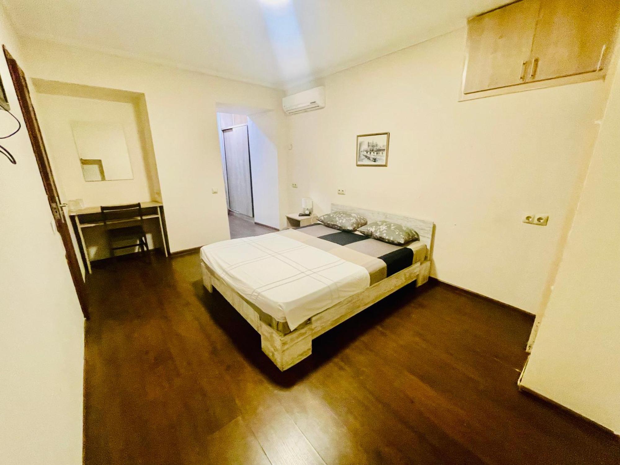 Hotel Klarastan Bon Voyage Tiflis Dış mekan fotoğraf