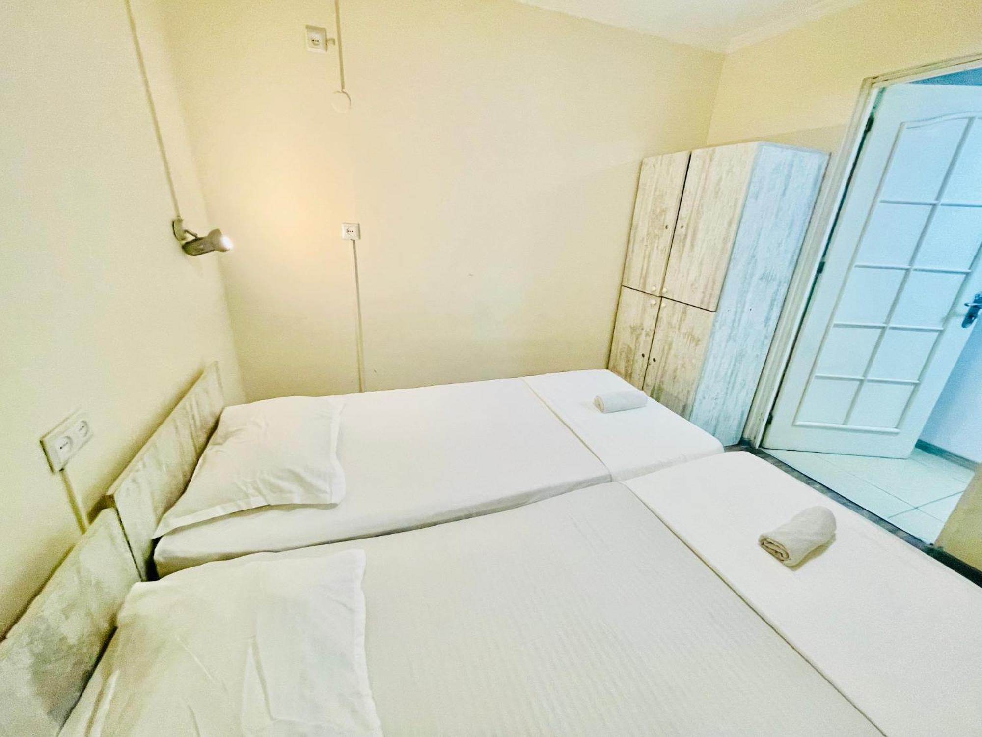 Hotel Klarastan Bon Voyage Tiflis Dış mekan fotoğraf