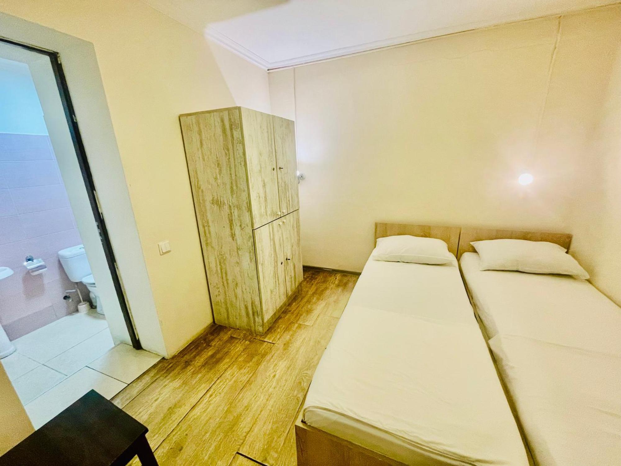 Hotel Klarastan Bon Voyage Tiflis Dış mekan fotoğraf