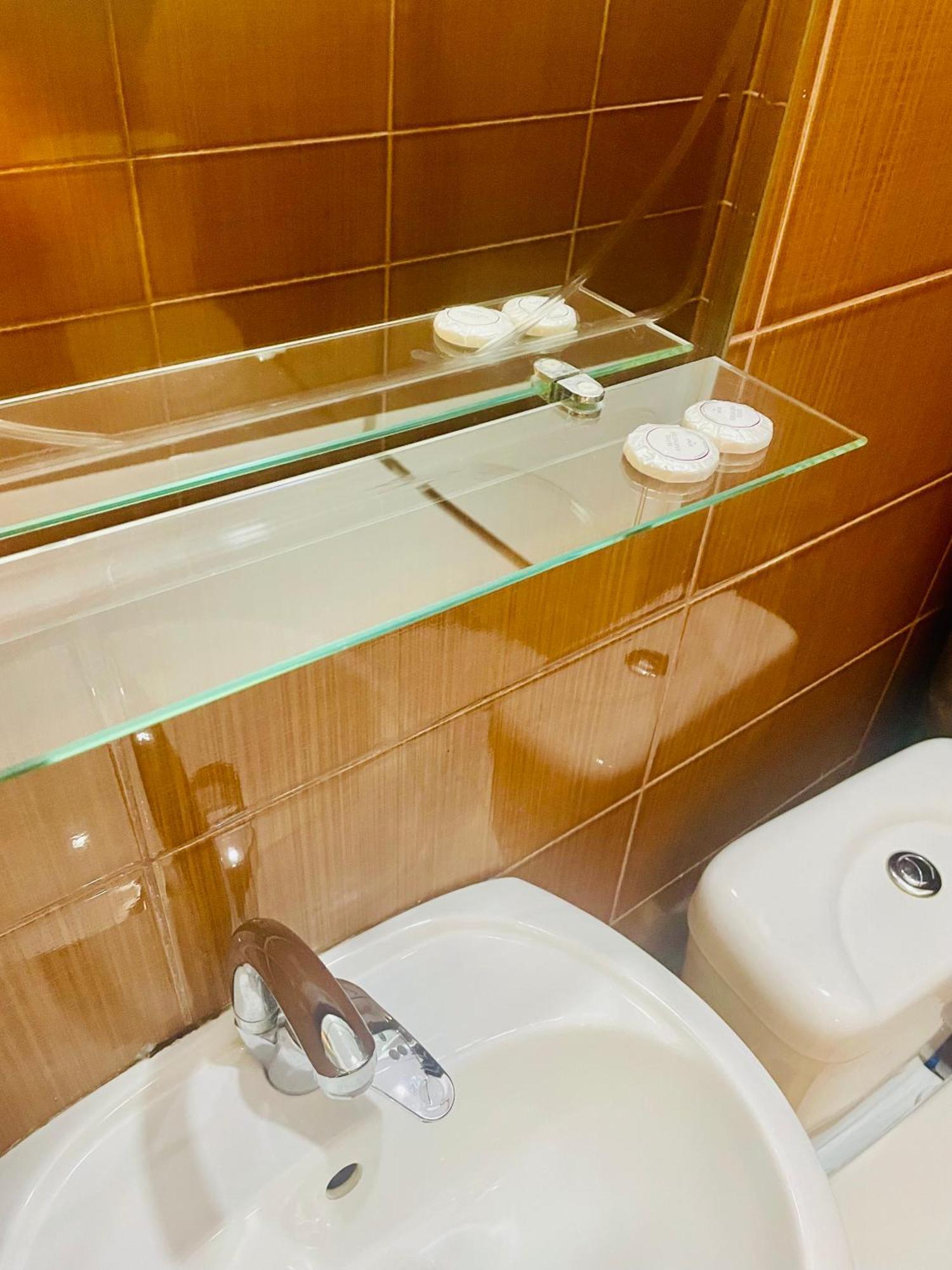 Hotel Klarastan Bon Voyage Tiflis Dış mekan fotoğraf