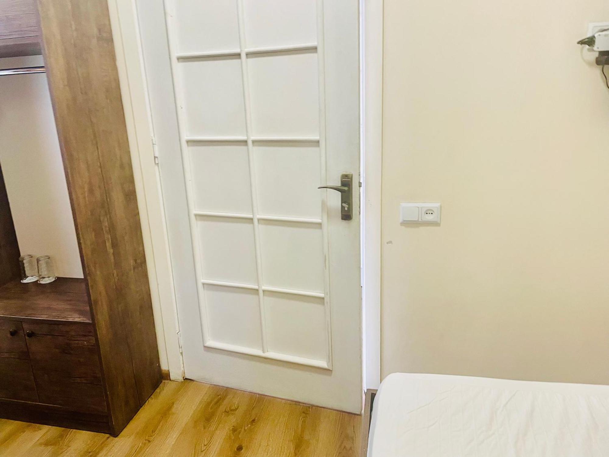 Hotel Klarastan Bon Voyage Tiflis Dış mekan fotoğraf